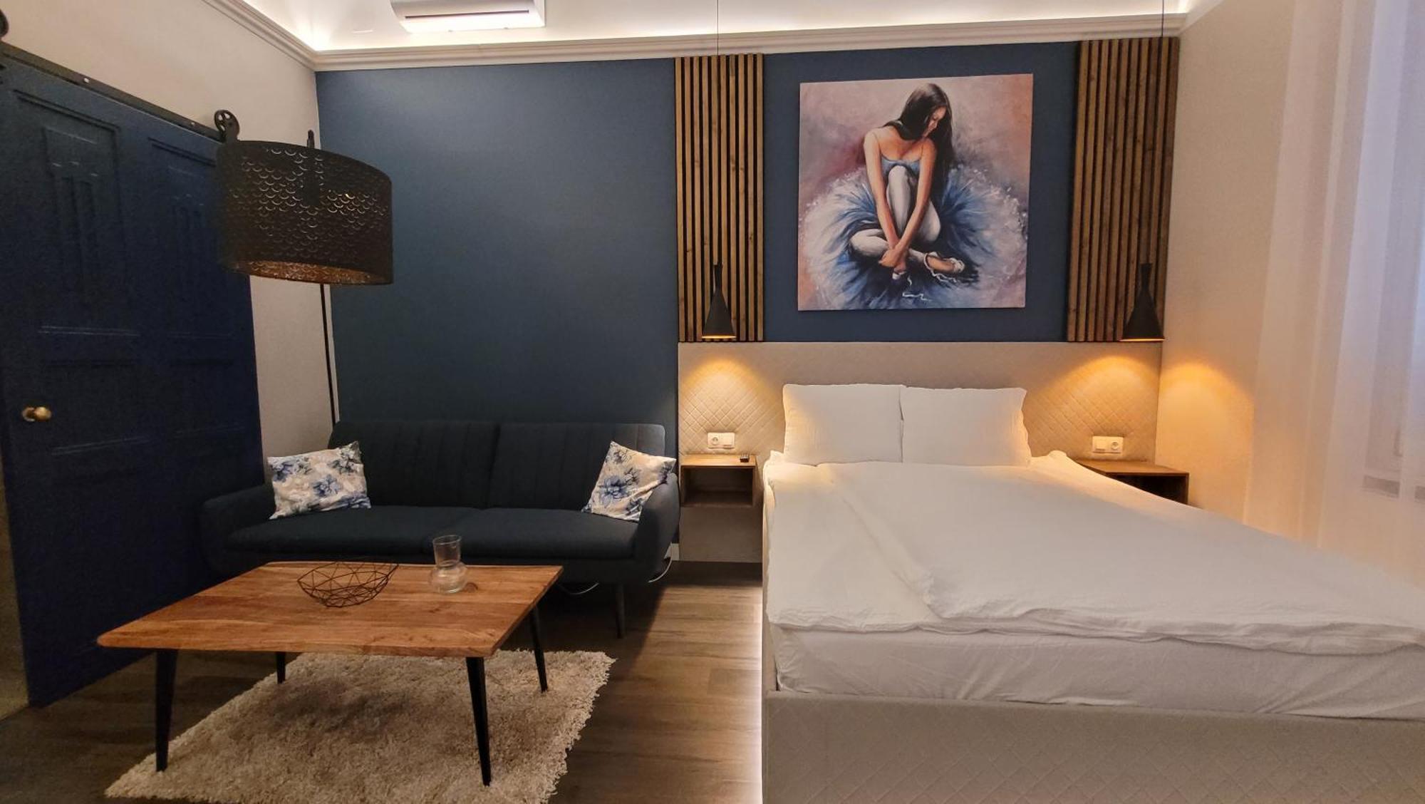 Glamour Apartman Gyula Buitenkant foto