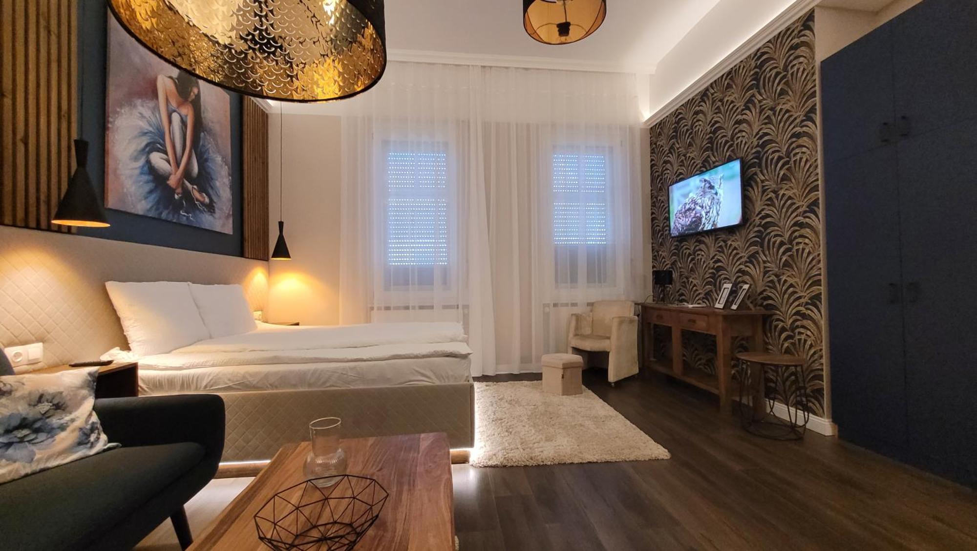 Glamour Apartman Gyula Buitenkant foto