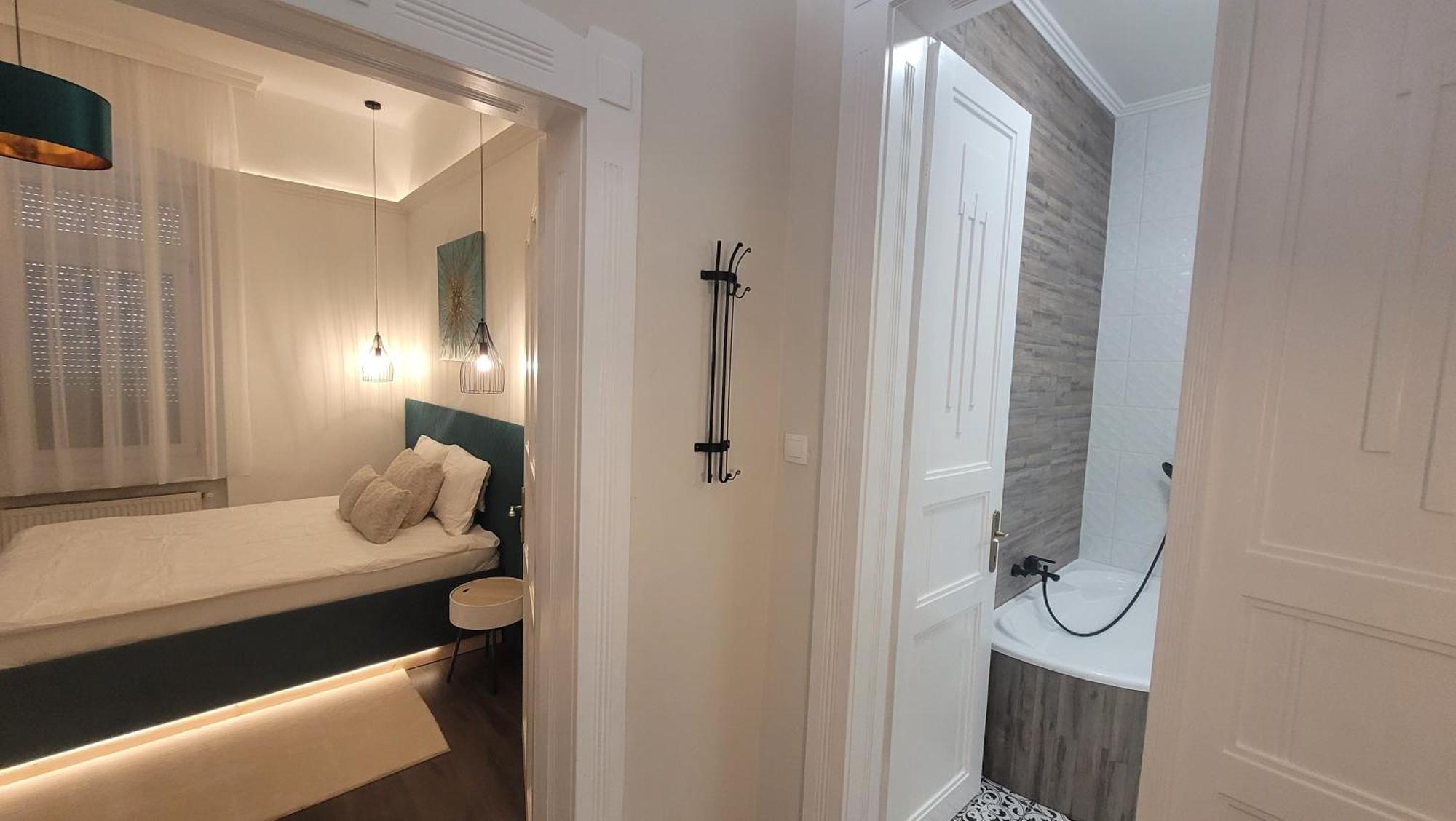 Glamour Apartman Gyula Buitenkant foto