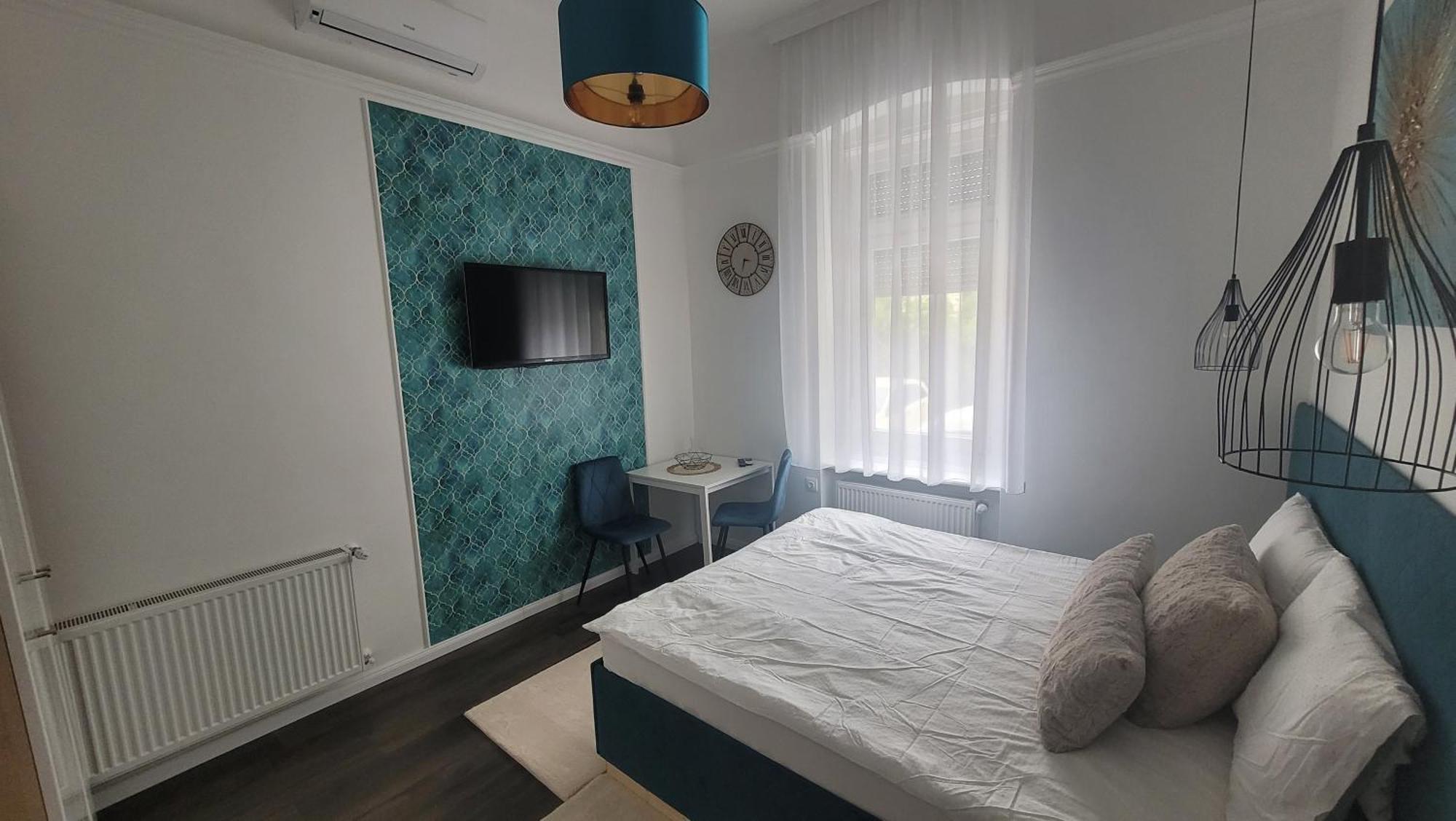 Glamour Apartman Gyula Buitenkant foto