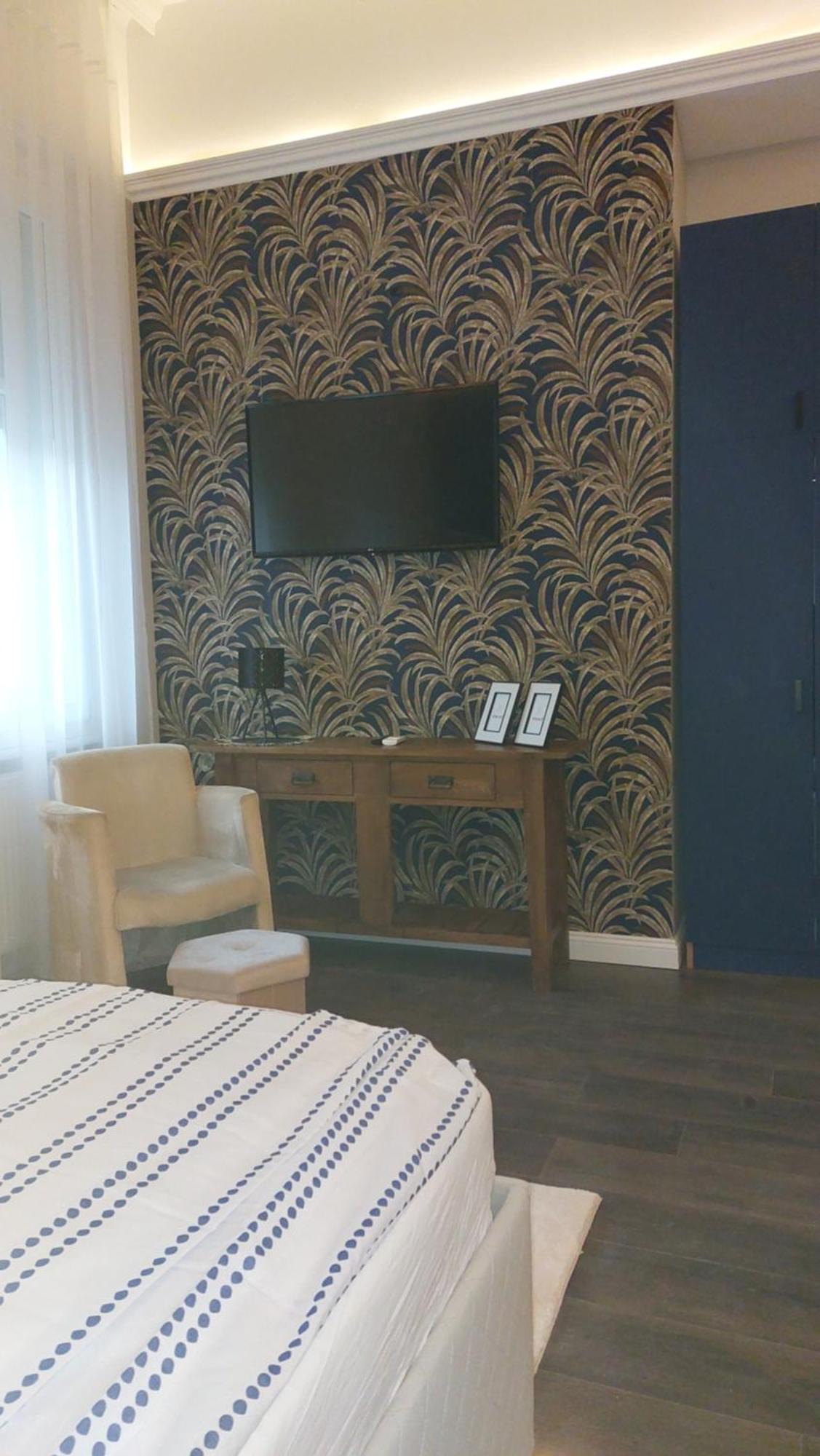Glamour Apartman Gyula Buitenkant foto