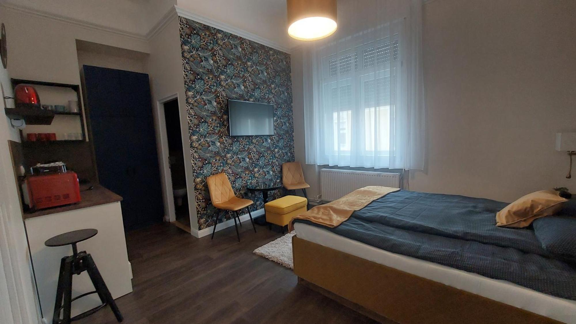 Glamour Apartman Gyula Buitenkant foto